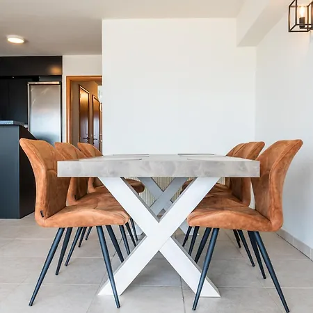 Beautiful With Sea Views And Parking Ostenda