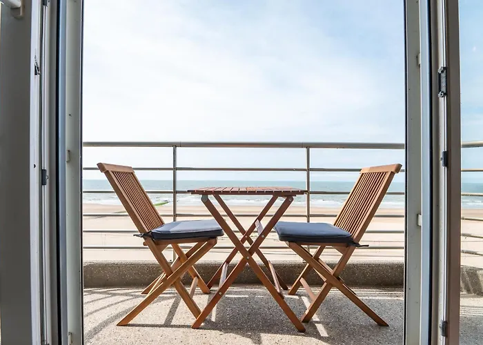 Beautiful With Sea Views And Parking * Oostende