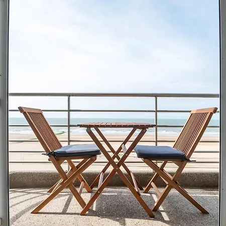 Beautiful With Sea Views And Parking * Ostenda